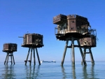 A close-up of the Maunsell Sea Forts (© Hywel Williams, CC-BY-ASA-3.0)