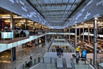Interior of Westfield Stratford City, viewed from the 2nd floor (© Berit, CC BY 2.0)