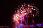 Fireworks over London Eye as part of the New Year's 2013/2014 celebrations (© Clarence Ji, CC BY 2.0)