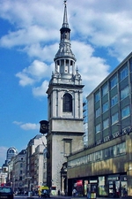 A photo of St Mary-le-Bow in London (© Ctac, CC BY-SA 3.0)