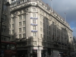 The Strand Palace Hotel is a large hotel on the north side of the Strand, London (© Andy Roberts, CC BY 2.0)