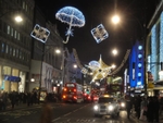 The 2016 Oxford Street Christmas lights (© Kyle Taylor, CC BY 2.0)