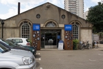 The entrance and car park of the London Museum of Water & Steam (Smurfy; CC0)