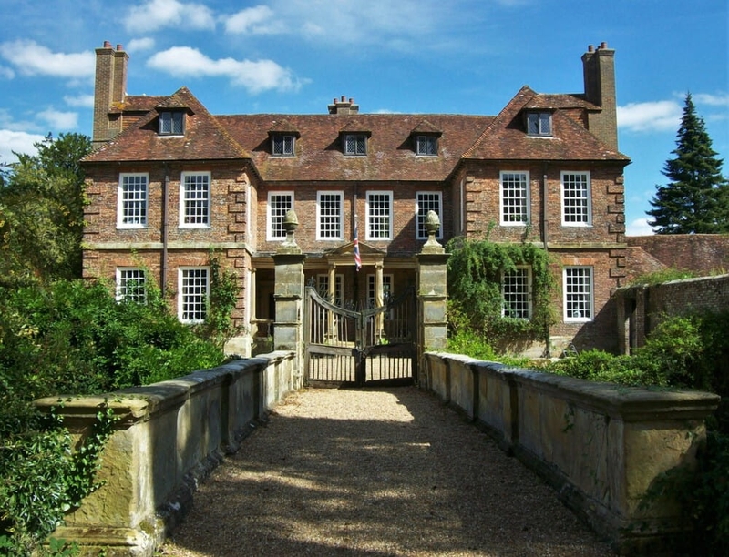 Groombridge Place seen from the front (© Poliphilo, CC0)
