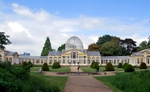 View of the Great Conservatory at Syon House Hounslow London (© Penny Hamer, CC BY-SA 3.0)