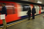 A Central line train leaving the Mile End tube station in East London (© Aleem Yousaf, CC BY-SA 2.0)