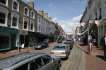High Street in Tunbridge Wells (© Palefire, CC BY-SA 3.0)