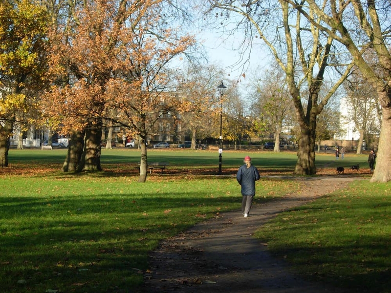 London has many world famous parks, but it is also blessed with many lesser known local parks too. Highbury Fields is one such example, a large park in Islington with plenty of activities for families to enjoy.