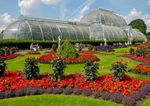 The Palm House and Parterre in Kew Gardens (© Daniel Case, CC BY-SA 3.0)