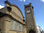The Horniman Museum tower in 2015 (© No Swan So Fine, CC BY-SA 4.0)